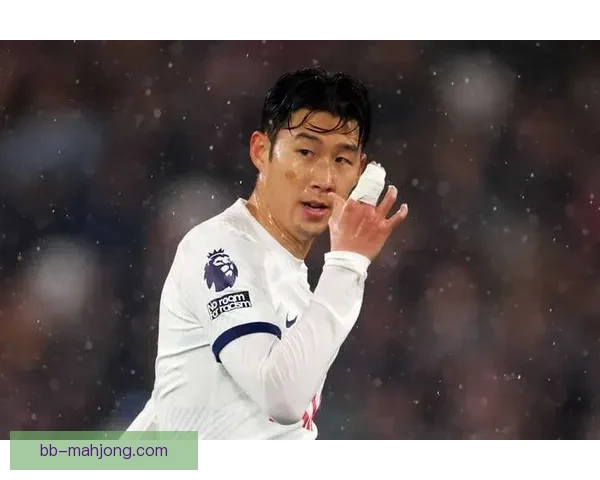 孙兴慜友谊赛受轻微挫伤 热刺球迷为其伤情感到担忧